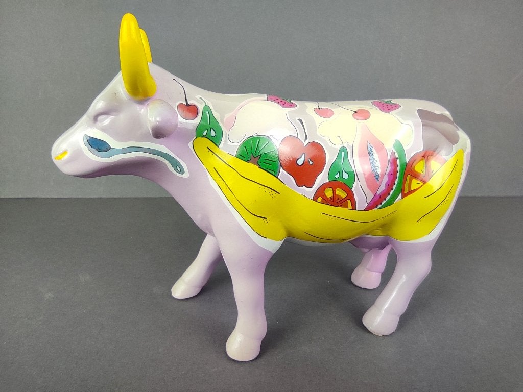 CowParade / Cow Parade Koe “Fruit Salad” MEDIUM (zeldzaam), Handgemaakt, Ophalen of Verzenden, Steen of Keramiek, Beeld