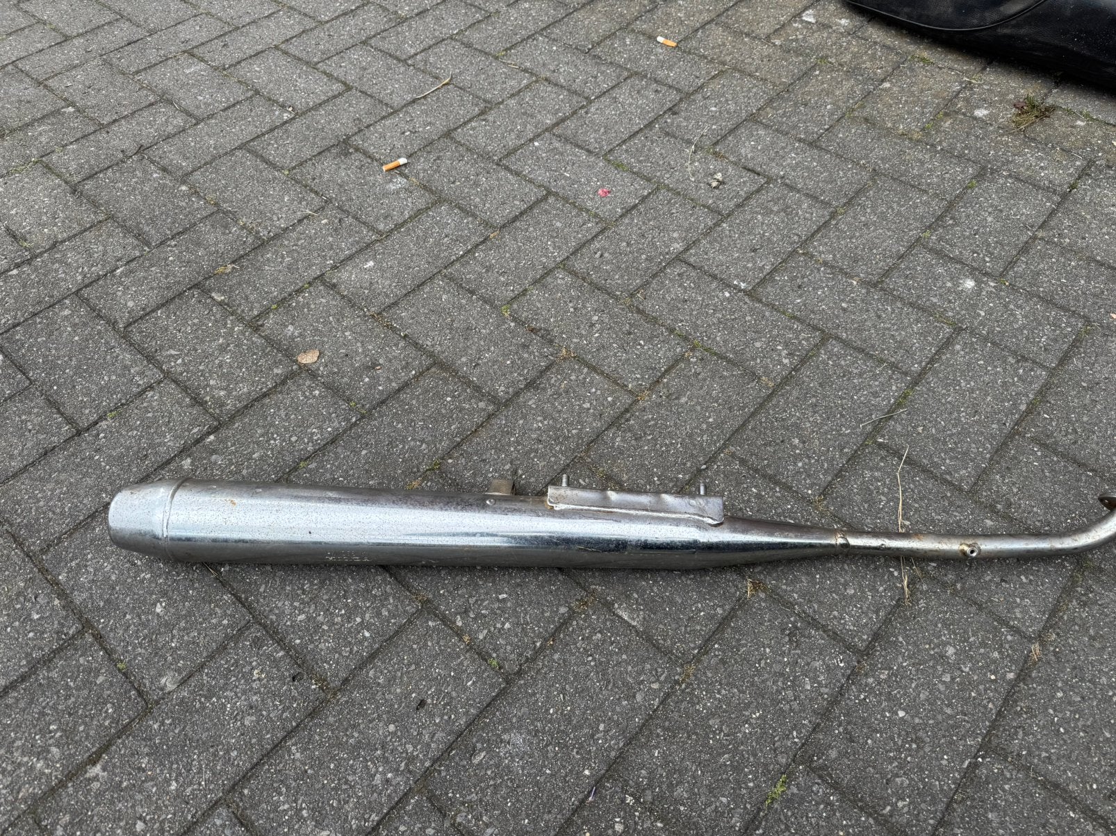 Uitlaat benly of cd90, Fietsen en Brommers, Brommeronderdelen | Oldtimers, Ophalen, Uitlaat, Overige merken