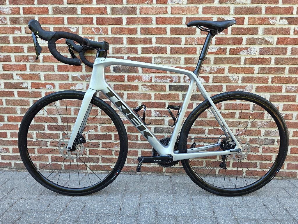 Trek Emonda SL5 Carbon Disc & Merckx Mourinx 69 Carbon Disc, Carbon, Zo goed als nieuw, 57 tot 61 cm, Meer dan 20 versnellingen