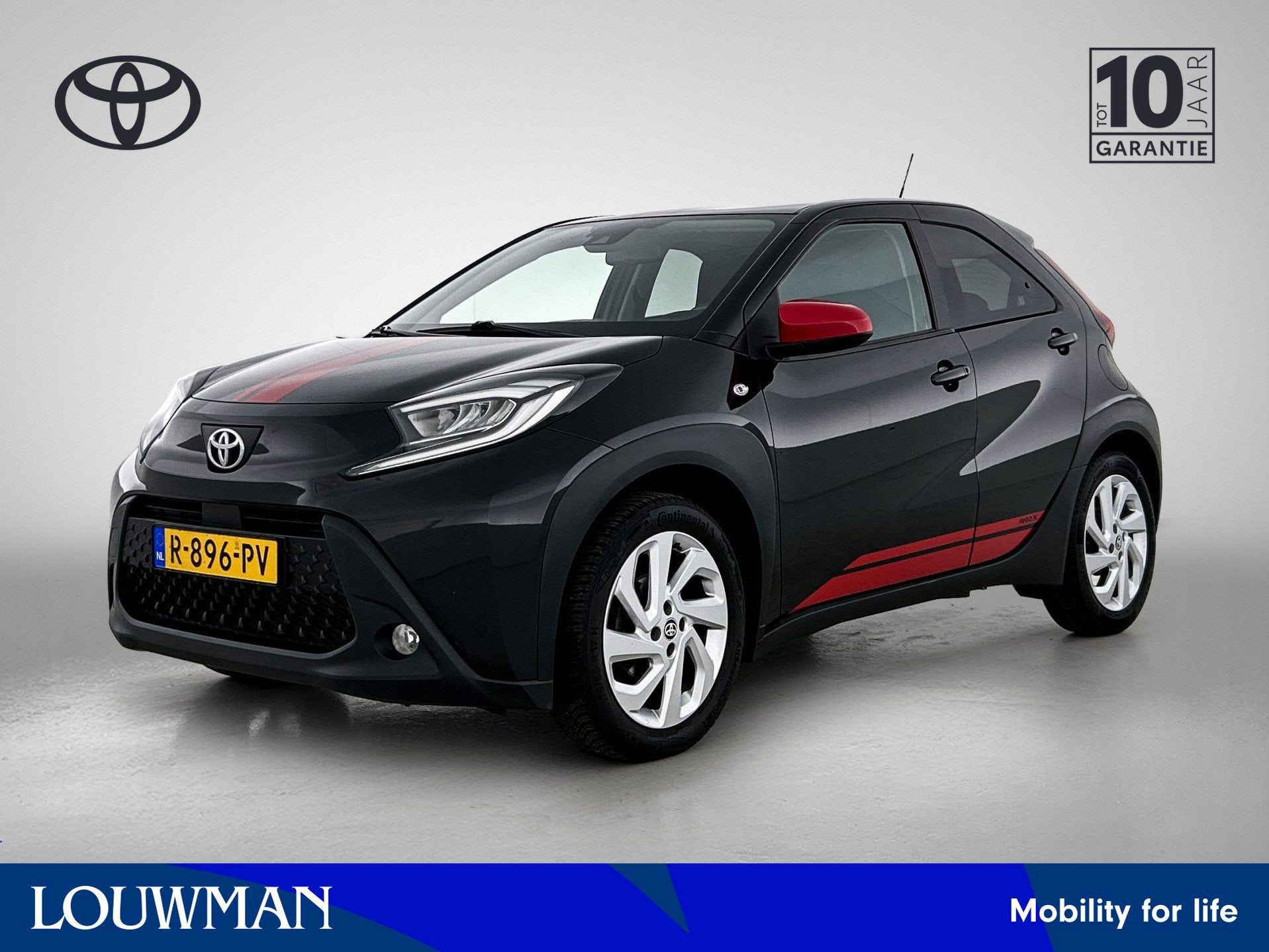 Toyota Aygo X 1.0 VVT-i S-CVT first | Trekhaak afneembaar |, Stof, Gebruikt, 4 stoelen, Zwart
