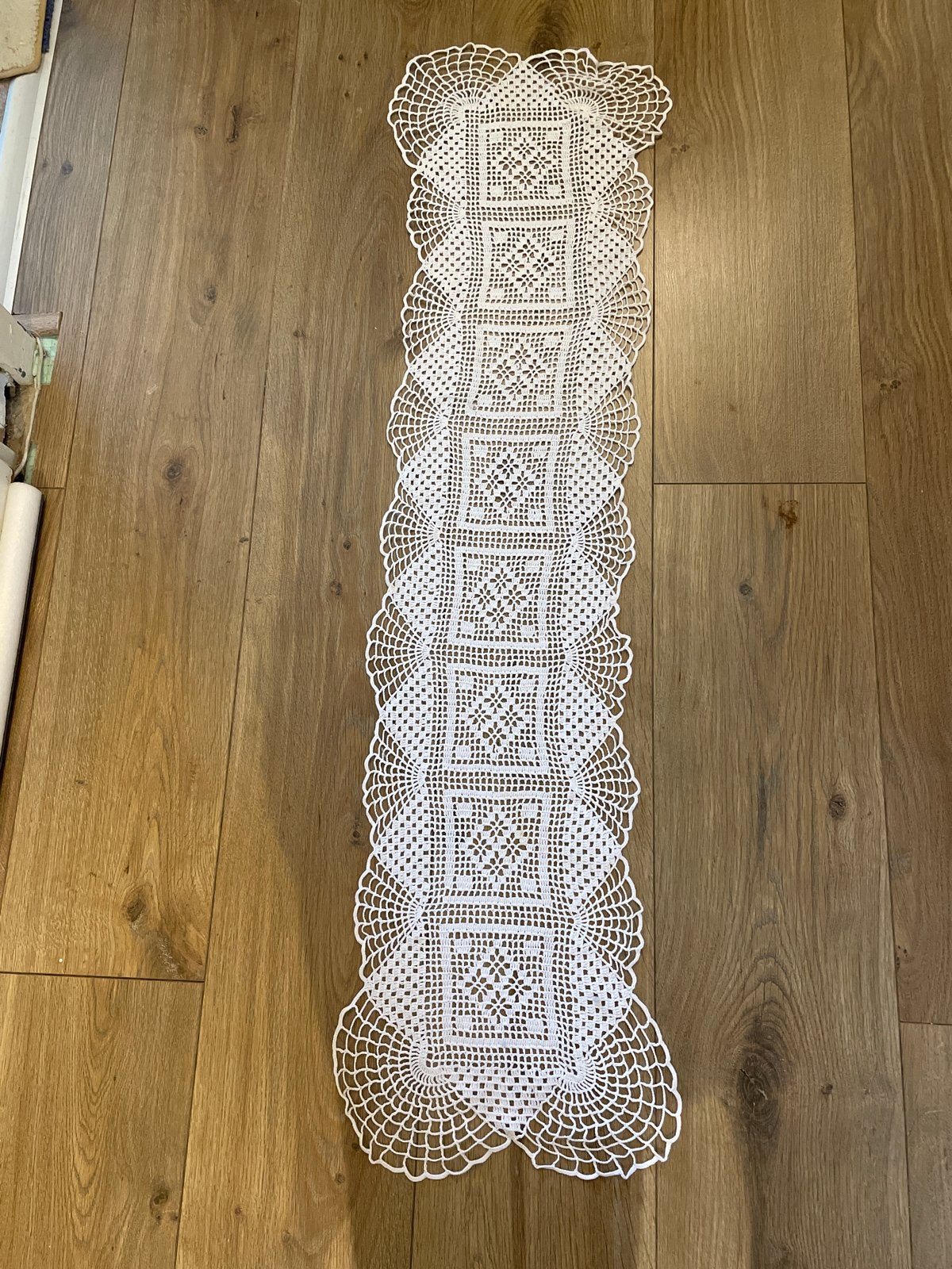 Handgemaakte gehaakte tafelloper - Wit (105x25 cm), Ophalen of Verzenden, Wit, Textiel, Klassiek