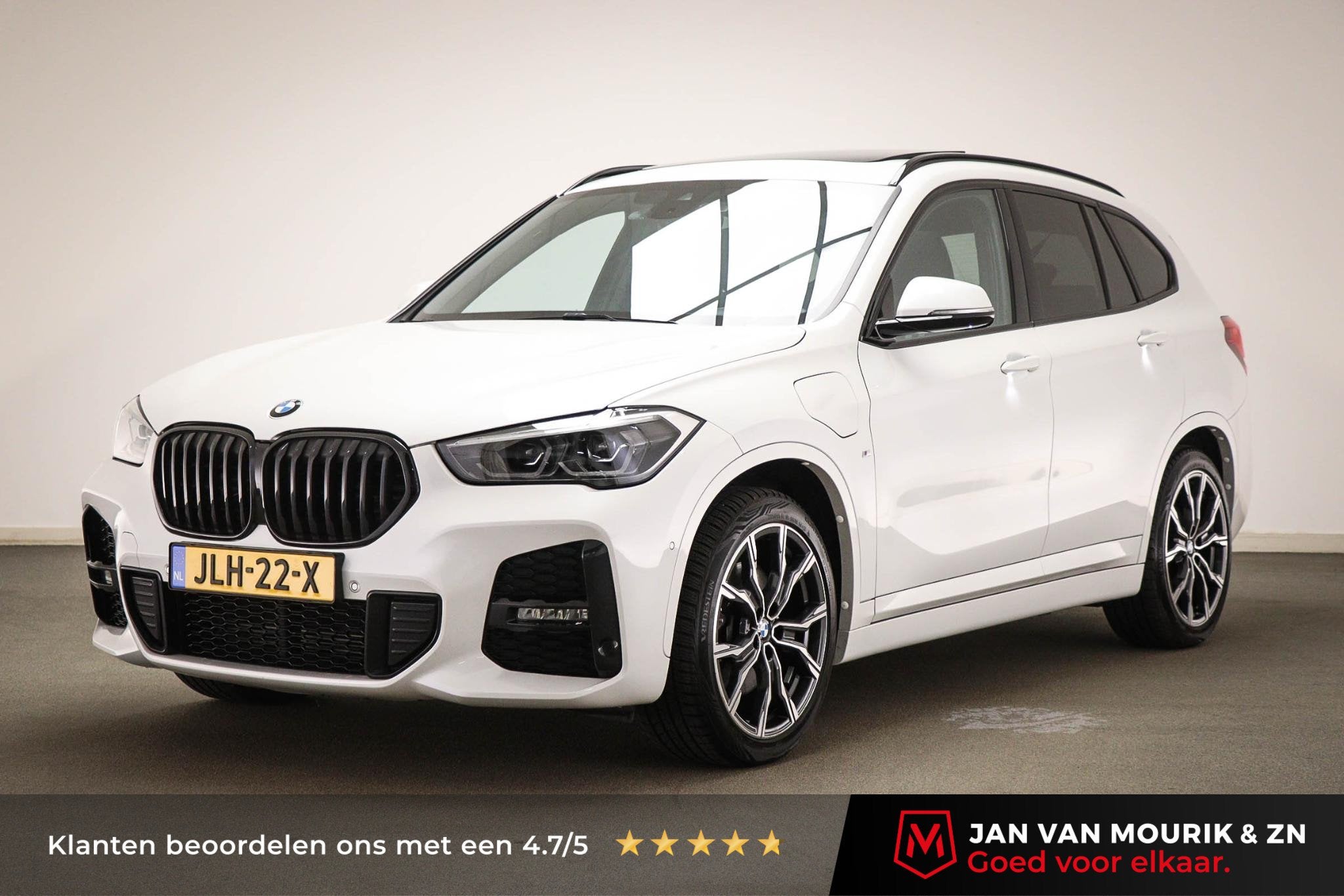 BMW X1 xDrive25e | PANORAMADAK | STOELVERWARMING | DAB | APP, Auto's, Dealer onderhouden, Stof, Gebruikt, Plug-in hybride