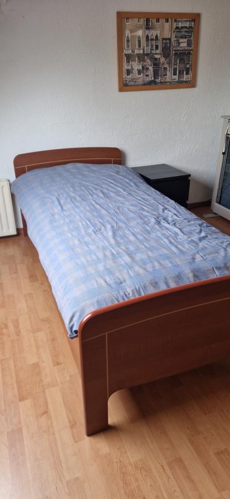 Seniorenbed met verstelbare lattenbodem, Huis en Inrichting, Slaapkamer | Bedden, 90 cm, Eenpersoons, Ophalen of Verzenden, Zo goed als nieuw