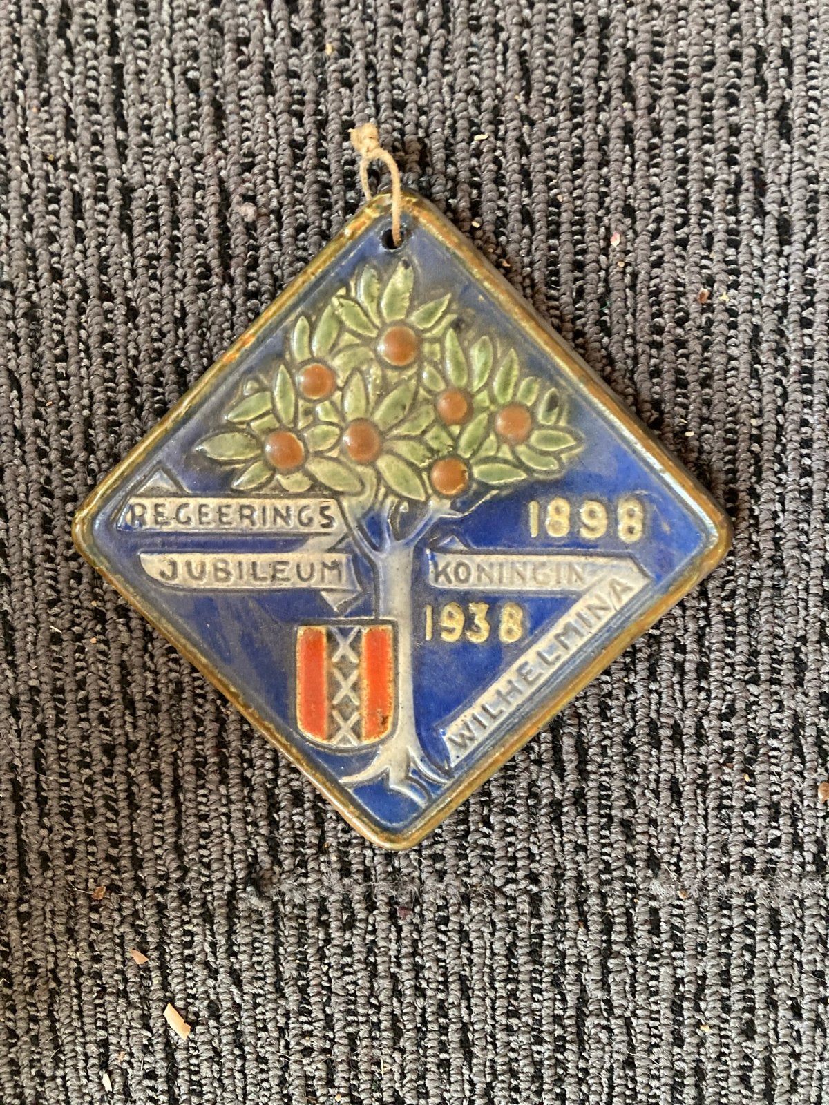 Cloisonné tegel Wilhelmina regeringsjubileum 1898-1938, Ophalen of Verzenden