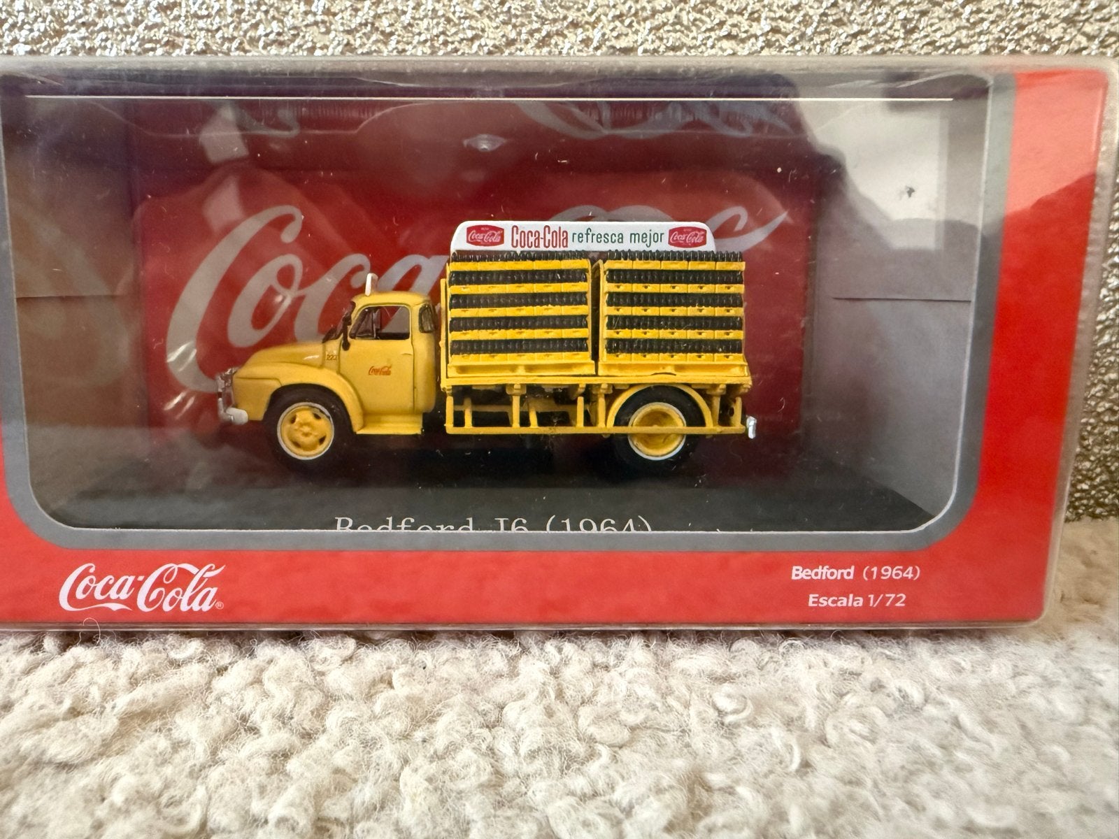 Bedford J6 (1964) Coca-Cola Modelauto Schaal 1:72, Overige merken, 1:50 of kleiner, Nieuw, Ophalen of Verzenden