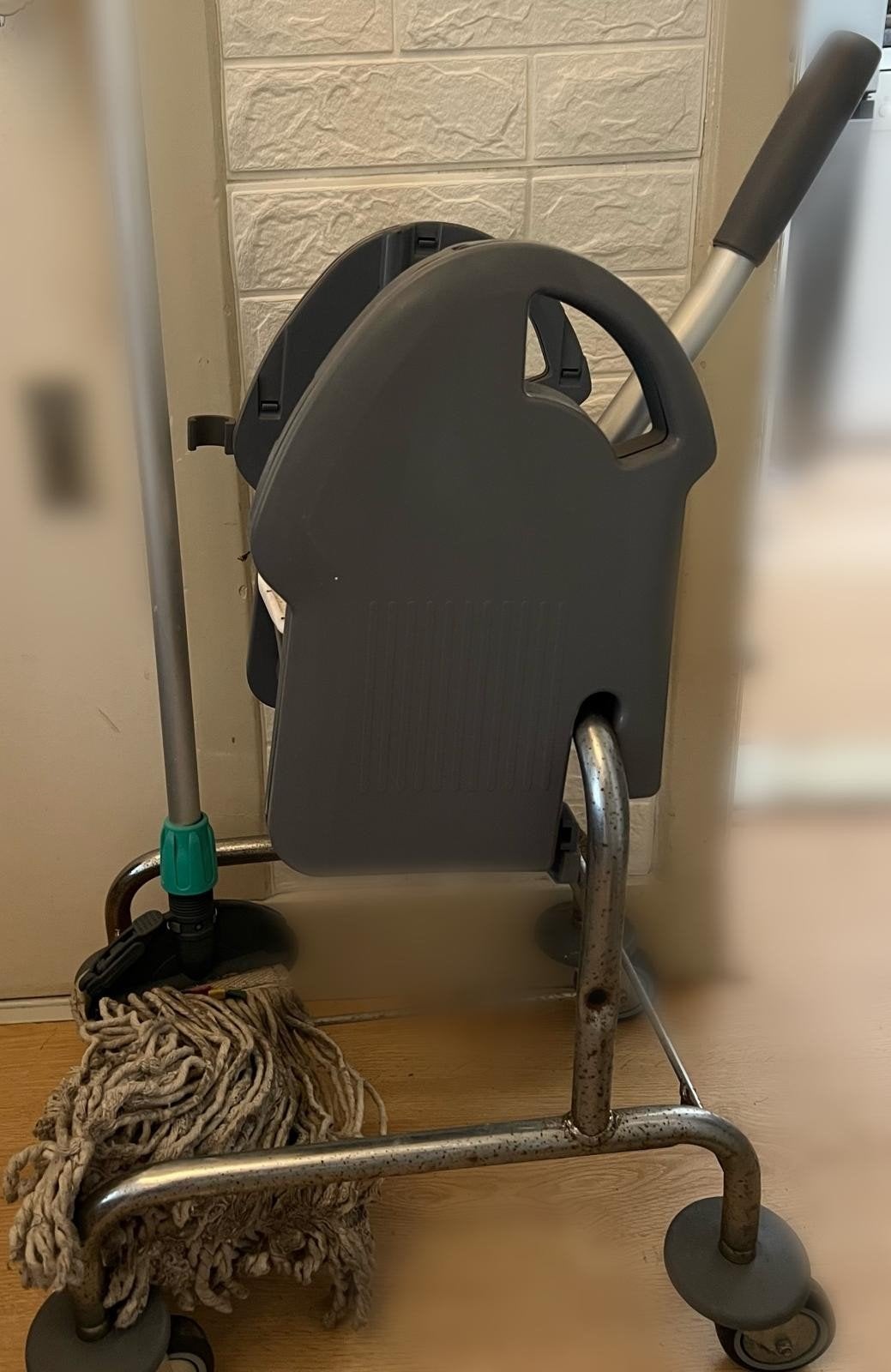 Mopwagen/schoonmaakwagen op wielen, Ophalen of Verzenden, Gebruikt