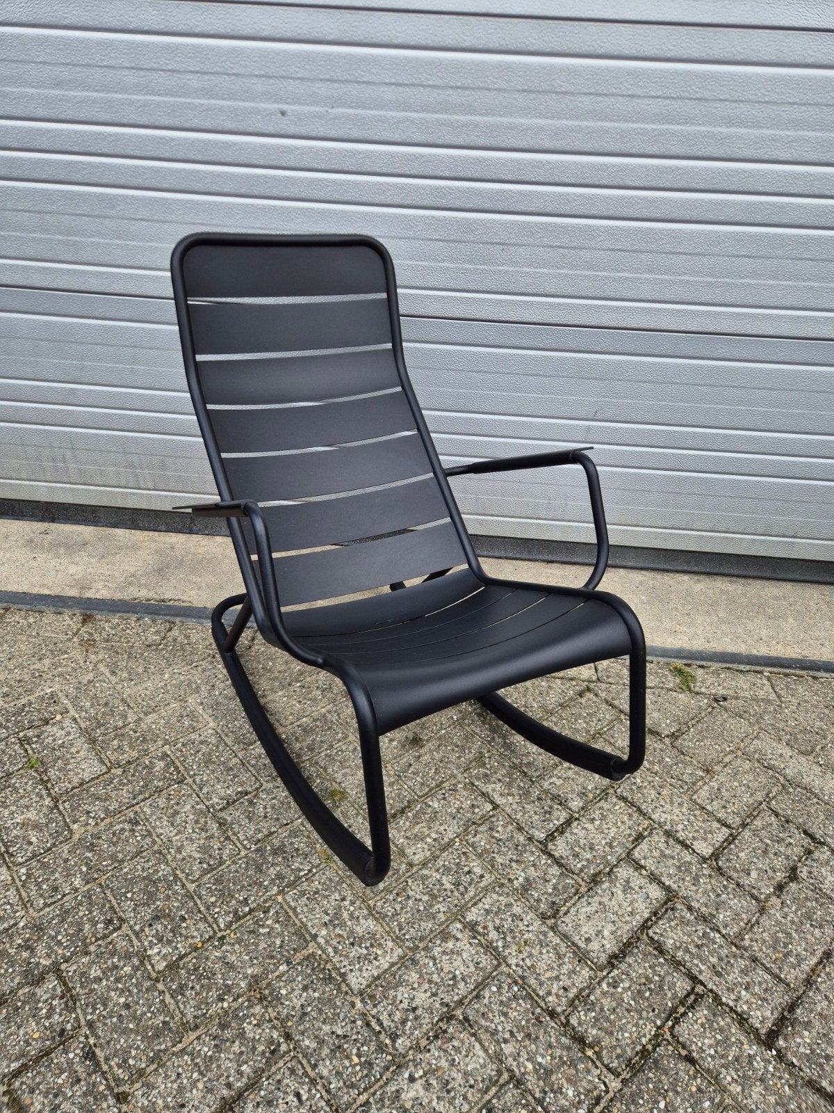 Jong gebruikt fermob rockingchair zwart met kussen, Ophalen