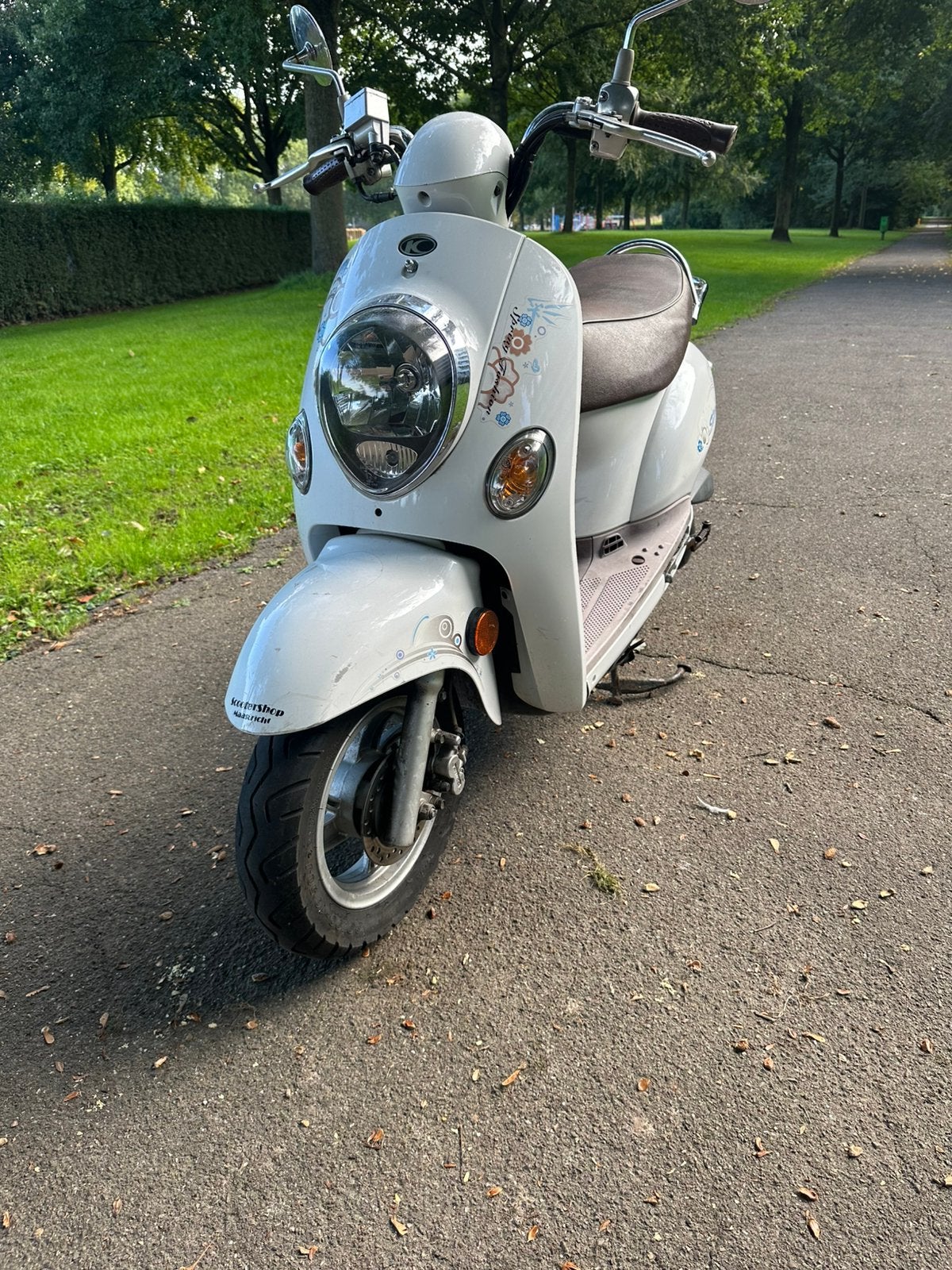 Kymco Sento 2011 snor 35kmh, Fietsen en Brommers, Ophalen, Overige modellen, Zo goed als nieuw, Benzine