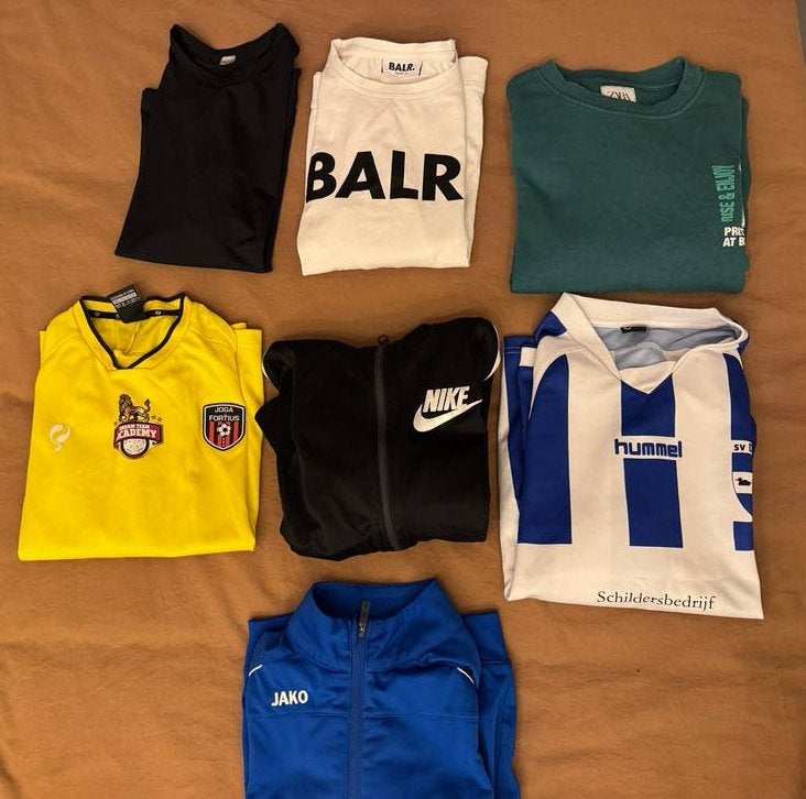 Diverse sportkleding: Nike, Jako, Hummel, BALR, Zara, Ophalen of Verzenden, Gebruikt, Jongen, Trui of Vest