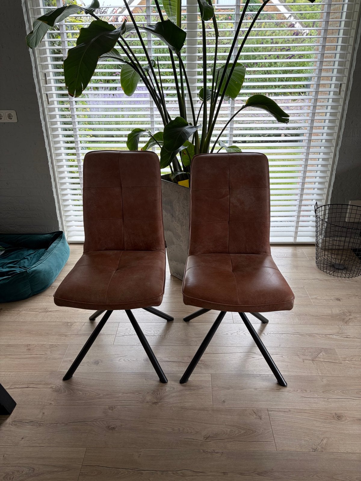 Gratis af te halen: Henders & Hazel stoelen (stof en leer), Huis en Inrichting, Stoelen, Ophalen, Gebruikt, Overige kleuren, Stof