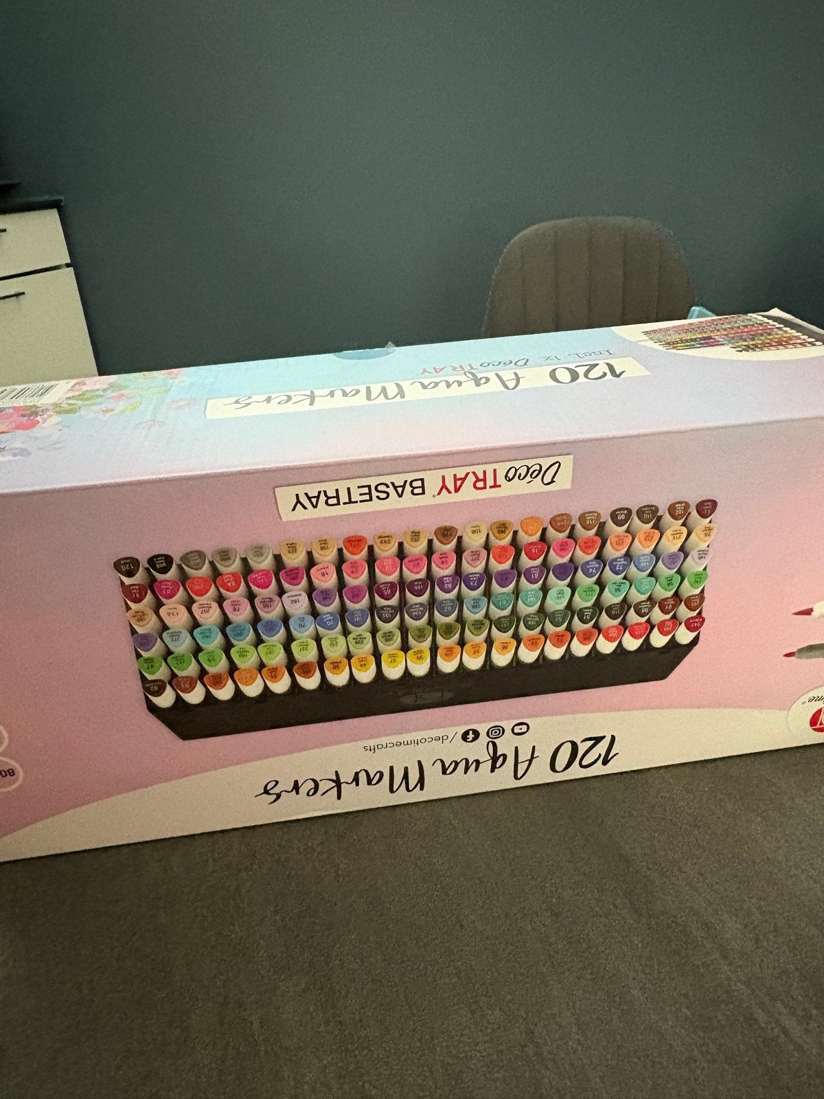 120 Aqua Markers DecoCrafts - Nieuw in doos, Ophalen of Verzenden, Nieuw, Potlood of Stift