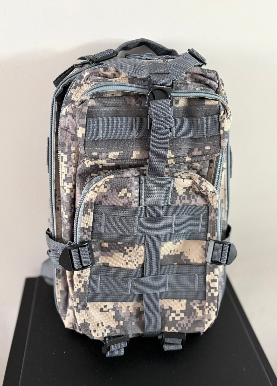 Tactical backpack 30L grijs/beige, Ophalen of Verzenden, Zo goed als nieuw, Overige merken