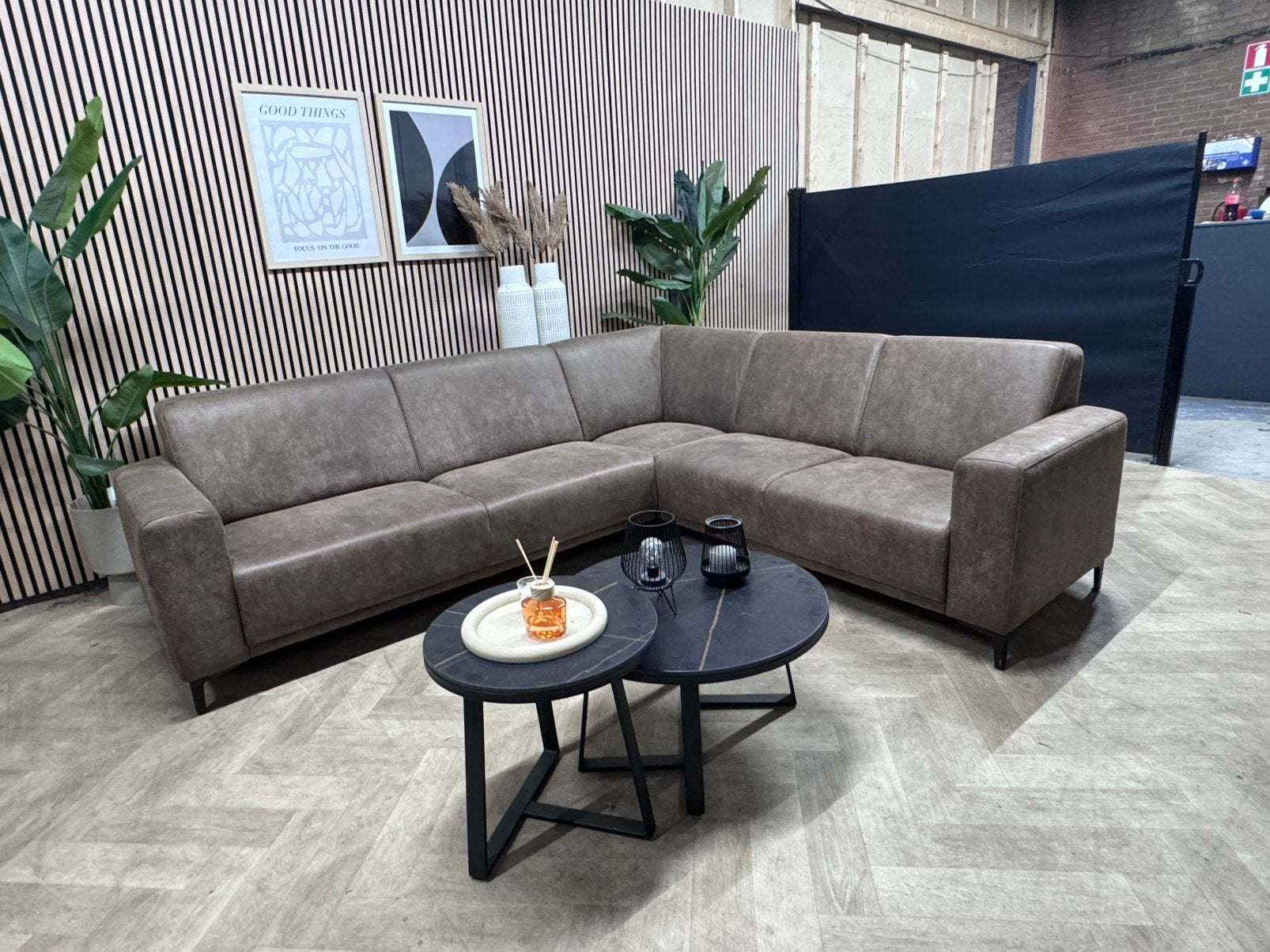 ZGAN Pronto Ardante Hoekbank Microleer - Taupe - 265 x 230, Huis en Inrichting, Pronto moderne hoekbank microleer tijdloos bruin taupe