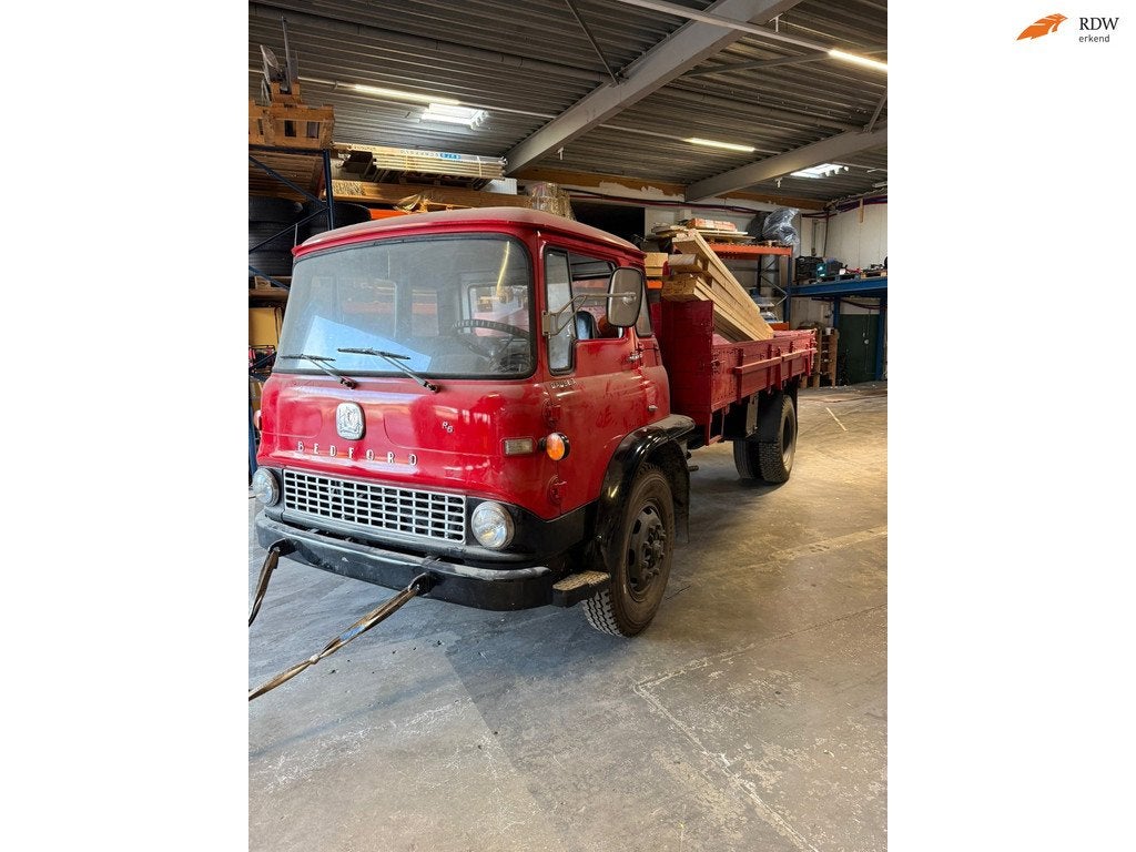Bedford KELC3, Gebruikt, Overige carrosserieën, Overige brandstoffen, Bedrijf