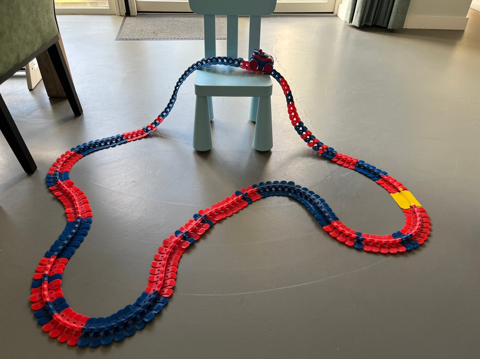 Spiderman racebaan met auto - kan stijl omhoog en op kop, Ophalen of Verzenden, Zo goed als nieuw, Elektrisch, Overige merken