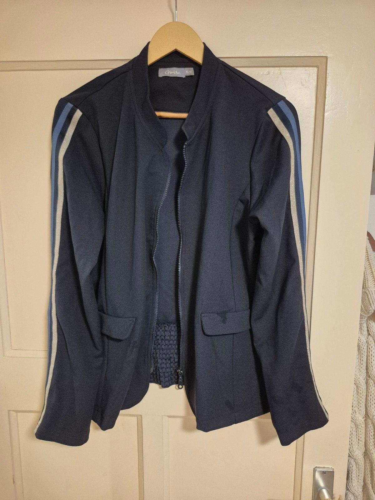 geisha, Ophalen of Verzenden, Zo goed als nieuw, Maat 46/48 (XL) of groter, Blauw