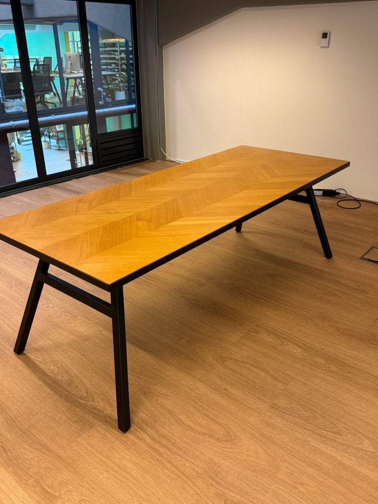 Mooi tafel voor kantoor of thuis, 200 cm of meer, 50 tot 100 cm, Zo goed als nieuw, Vijf personen of meer