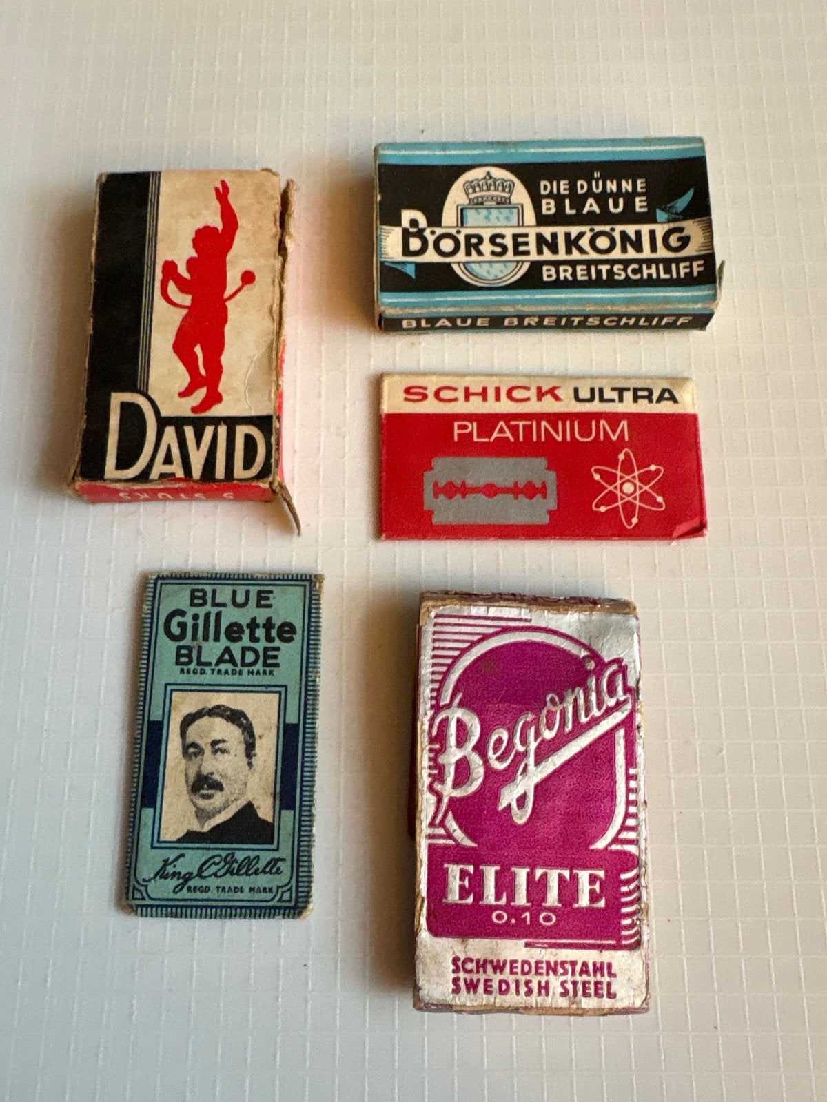 Vintage scheermesjes in wikkel, Verzamelen, Merken en Reclamevoorwerpen, Ophalen of Verzenden, Zo goed als nieuw, Gebruiksvoorwerp