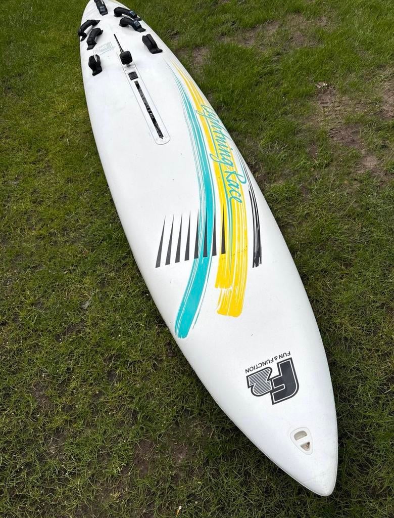 Raceboard Legend! F2 Lightning Race 380 cm, Watersport en Boten, Windsurfen, Ophalen, 300 cm of meer, Zo goed als nieuw, Met vin(nen)