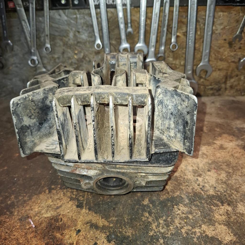 Honda HM 166S Cilinder en Cilinderkop Origineel, Ophalen of Verzenden, Gebruikt