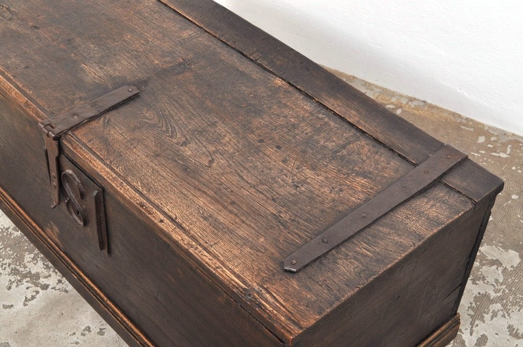 Antieke eiken kist klooster salontafel circa 1780 EYECATCHER, Huis en Inrichting, Ophalen of Verzenden, Gebruikt, 100 tot 150 cm