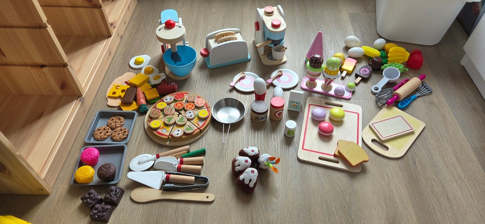 Grote set houten speelgoedkeuken accessoires, Ophalen of Verzenden, Zo goed als nieuw