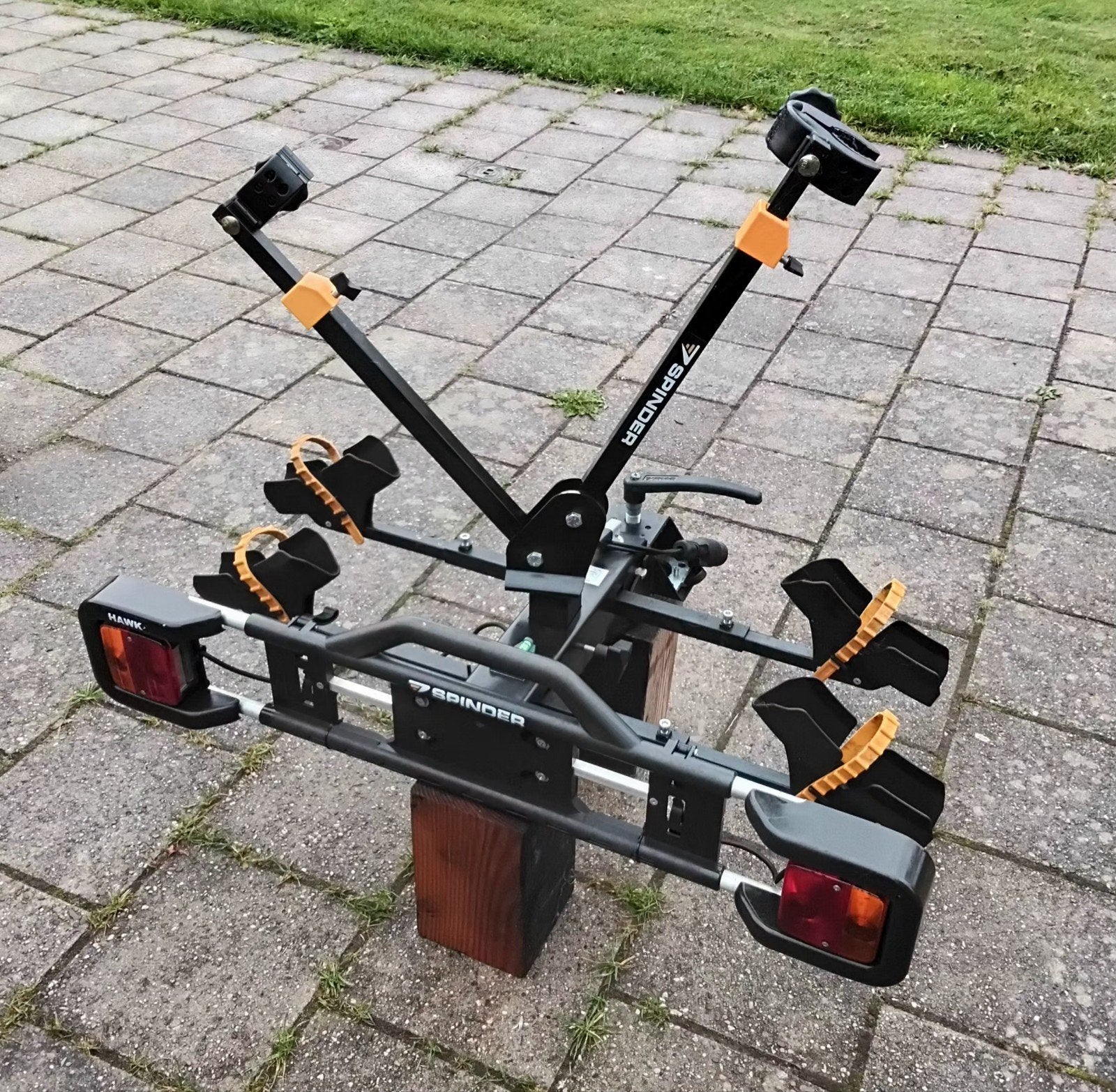 Spinder Hawk RH-2-FNE fietsendrager voor op de trekhaak 50kg, Ophalen, Zo goed als nieuw, Brede banden, 2 fietsen
