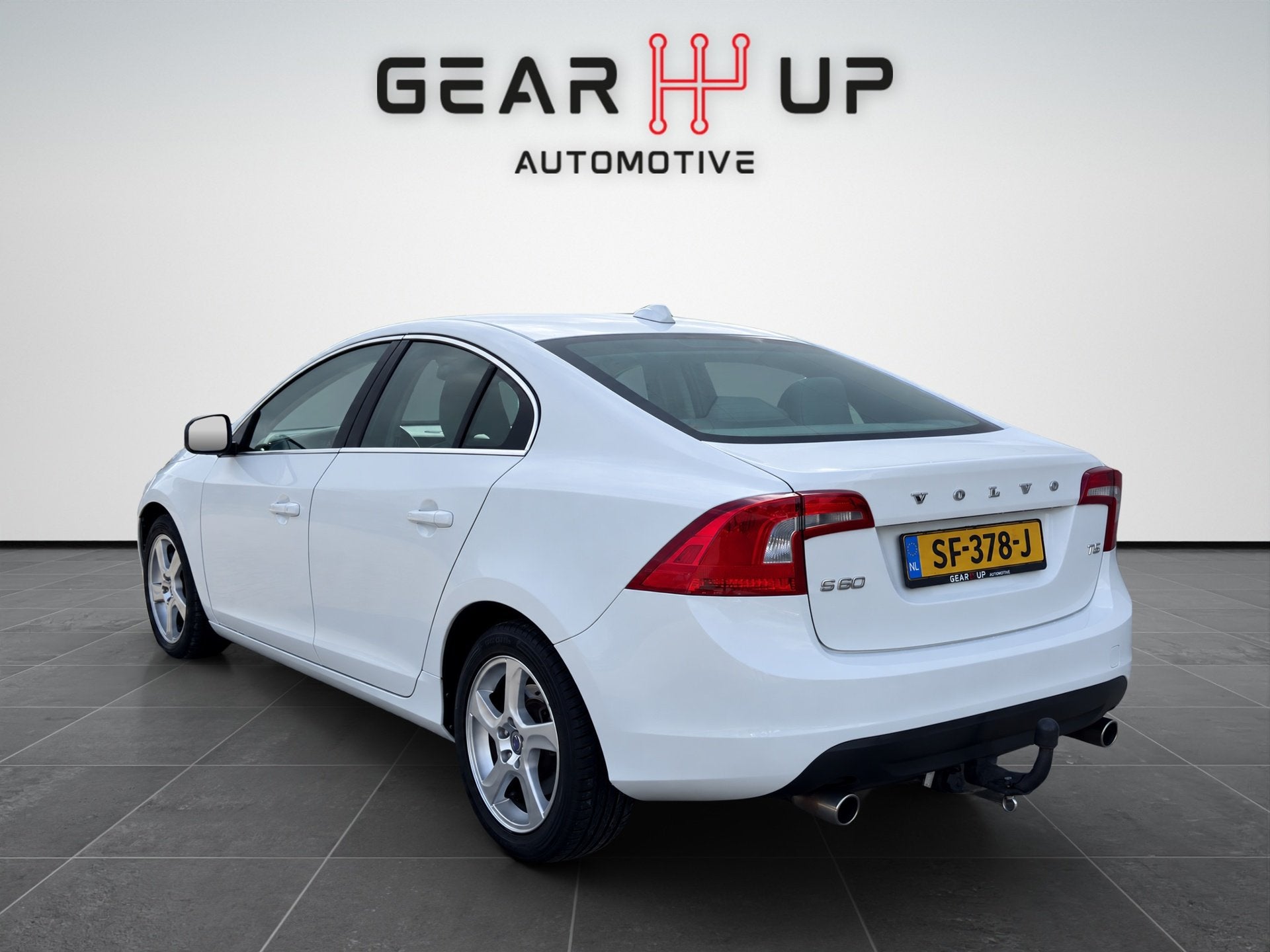 Volvo S60 2.5T CLIMA|CRUISE|LEER|STOELVERW|SCHUIFDAK|TREKHAA, Auto's, Euro 5, Gebruikt, S60, Leder