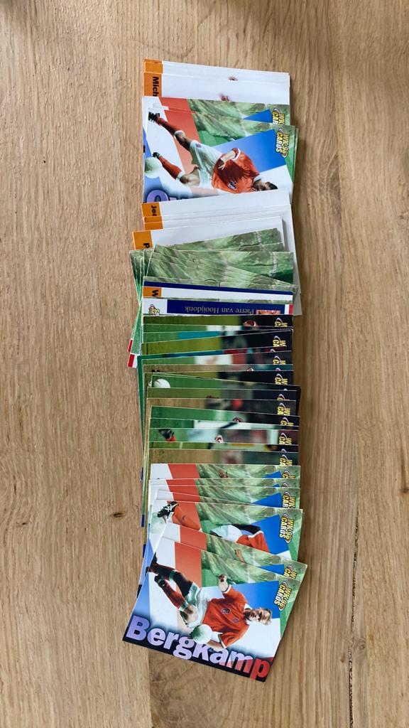 56 van de 75 verschillende Panini wk 98 voetbalplaatjes, Ophalen of Verzenden, Zo goed als nieuw