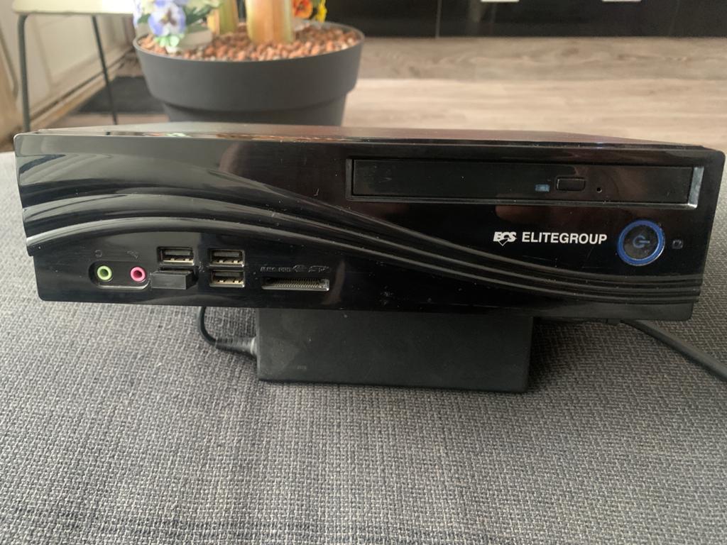 ECS mini-pc i3-processor, 4 gb ram,1tb hdd,, Computers en Software, Overige Computers en Software, Gebruikt, Ophalen