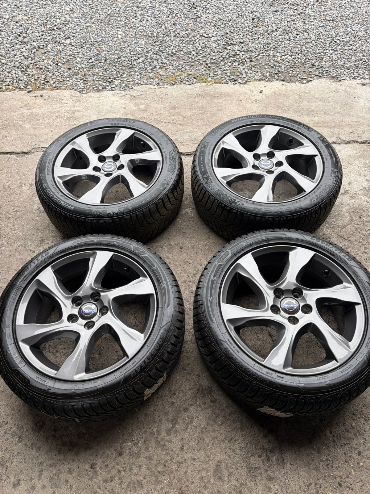 Velgen winterset Origineel 17” Volvo V40 V50 V60, Ophalen, Gebruikt, Banden en Velgen, 17 inch