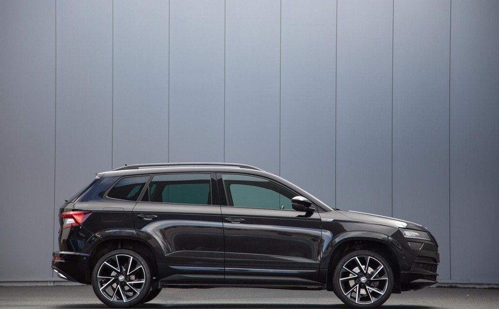 Skoda Karoq 1.5 TSI ACT Sportline Business |Panorama|Virtual, Auto's, Skoda, Stof, 4 cilinders, 150 pk, Zwart