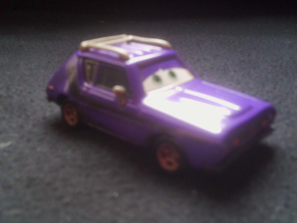 Disney Cars 2 Auto's       Don Crumlin (Zeldzaam), Ophalen of Verzenden, Zo goed als nieuw