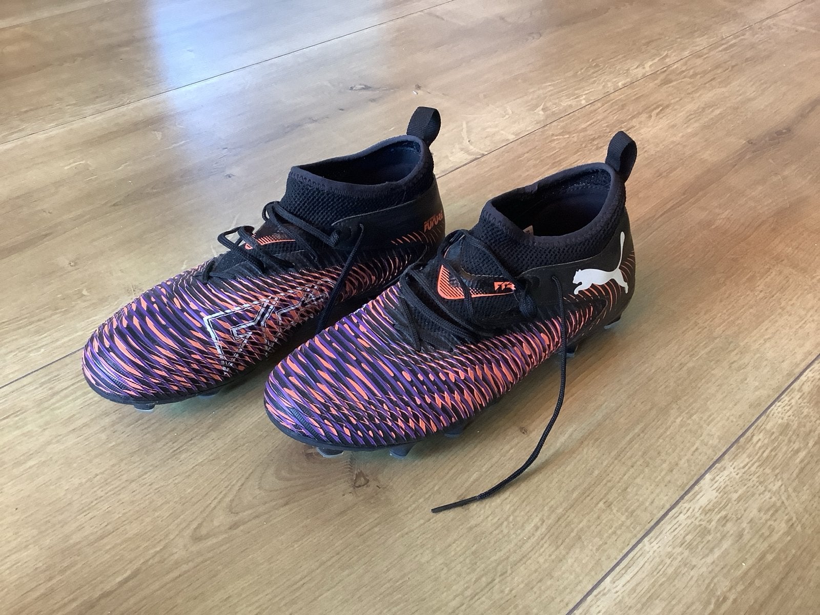 Puma Future voetbalschoenen - Oranje/Paars, Maat XS of kleiner, Schoenen, Ophalen of Verzenden, Zo goed als nieuw