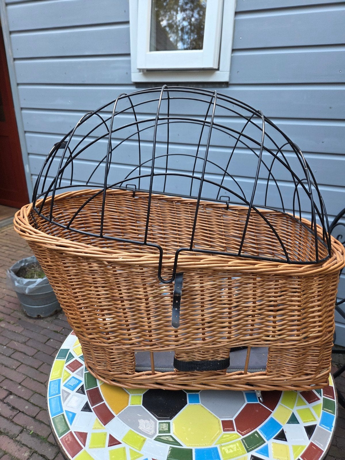mooie basil honden fietsmand, Fietsen en Brommers, Fietsaccessoires | Fietsmanden, Ophalen