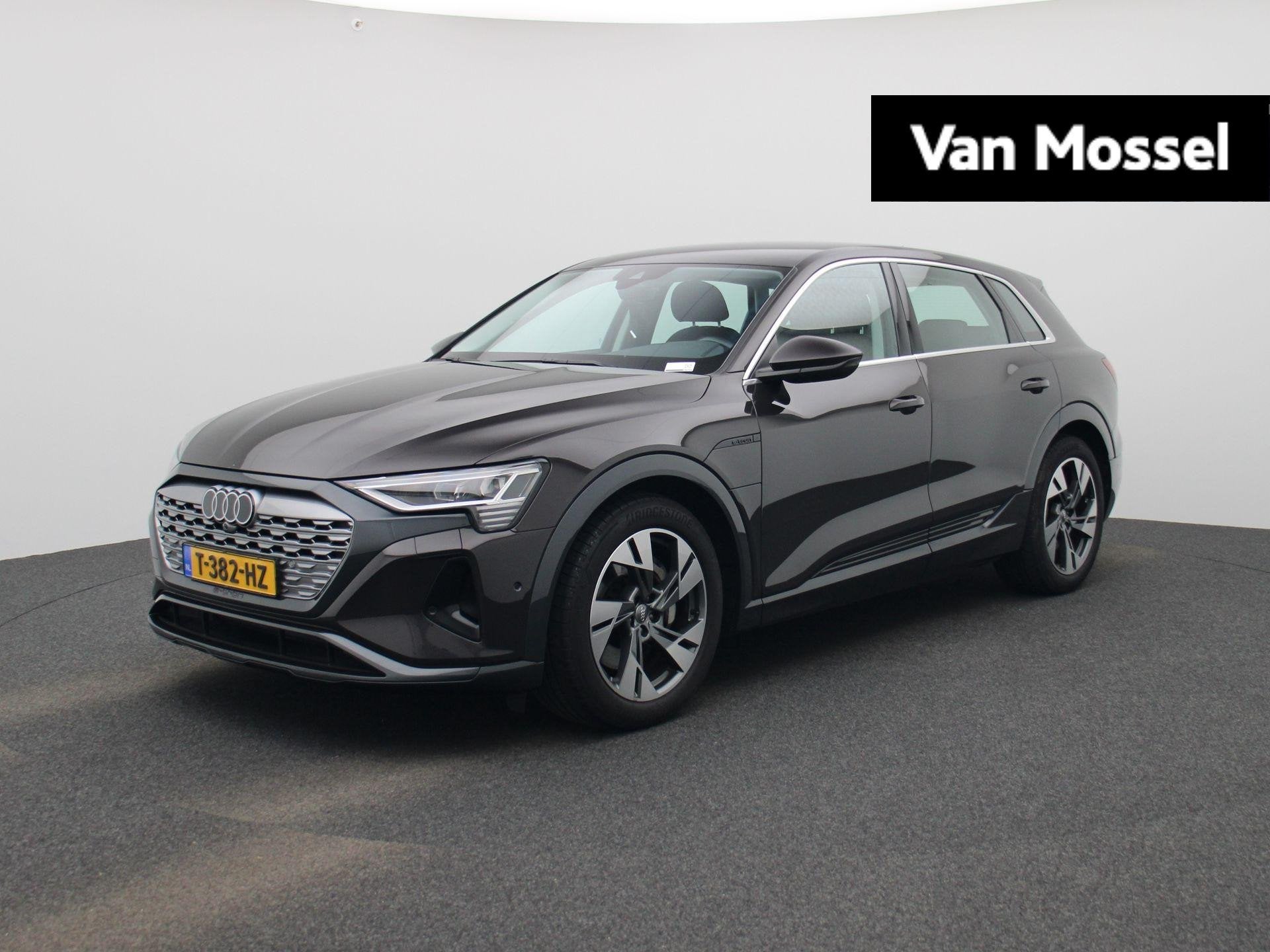 Audi Q8 e-tron 55 quattro Edition 115 kWh 408 PK | Automaat, Stof, Zwart, Q8 e-tron, Origineel Nederlands