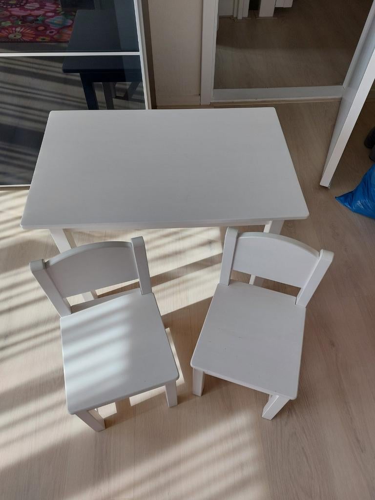 Ikea tafel en kinder stoelen, Kinderen en Baby's, Ophalen, Gebruikt