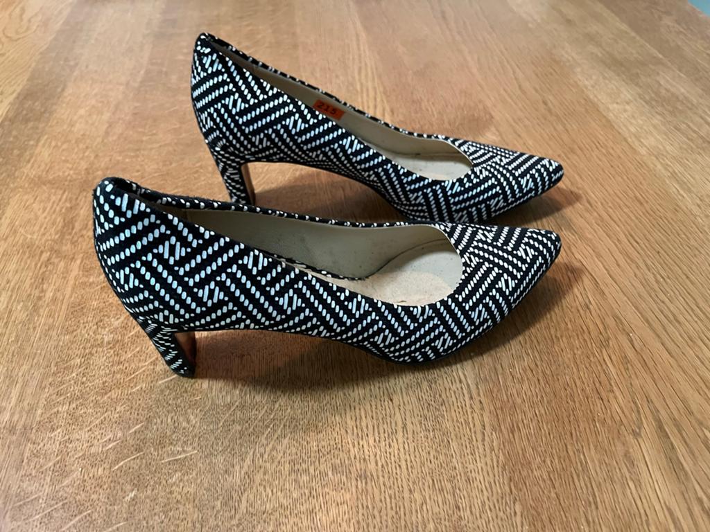 Evaluna Made in Italy Schoenen Maat 38 - Zo goed als nieuw, Kleding | Dames, Schoenen, Ophalen, Zo goed als nieuw, Zwart, Schoenen met lage hakken