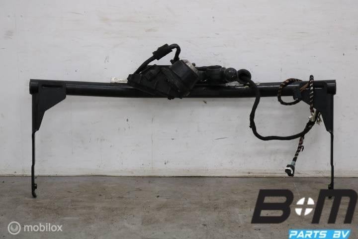 Org zwenkbare trekhaak VW Passat B8 sedan 3G5803881, Gebruikt