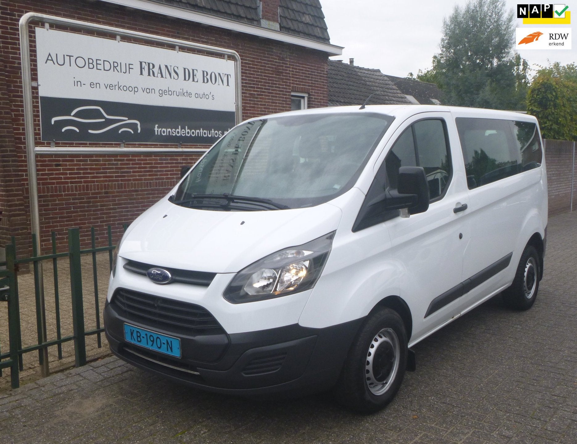 Ford Transit Custom 310 2.0 TDCI L1H1 Ambiente AIRCO 9 PERSO, Voorwielaandrijving, 4 cilinders, 255 €/maand, Wit