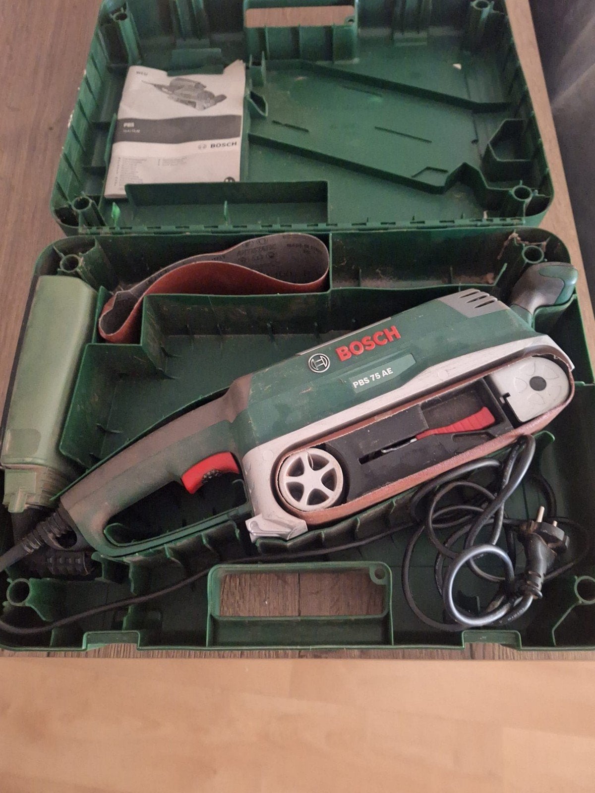 Bosch PBS 75 AE bandschuurmachine met koffer, Ophalen, Gebruikt, 600 tot 1200 watt, Bandschuurmachine