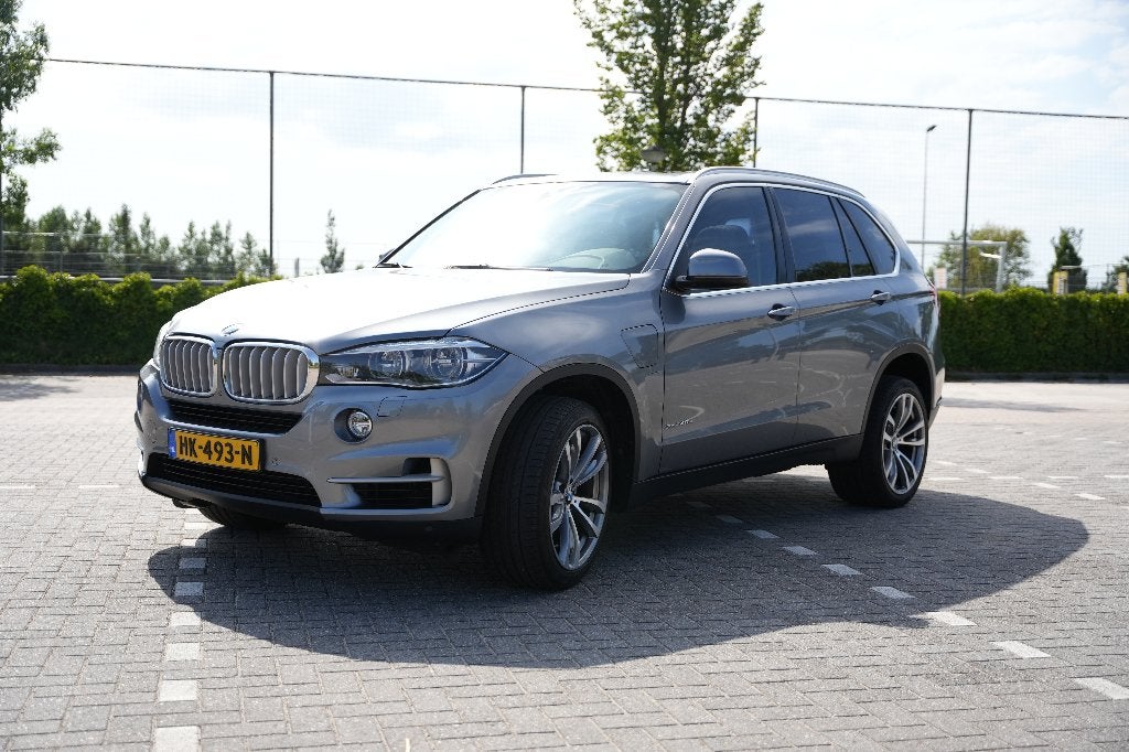 BMW X5 xDrive 40E | Panoramadak  | Trekhaak | Navigatie, 4 cilinders, Lane Keeping Assist, Vierwielaandrijving, 313 pk