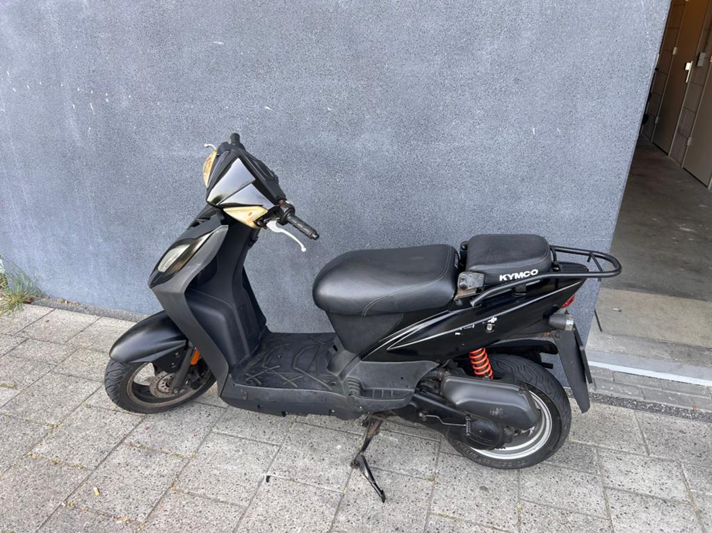 Kymco 2014 – Rijdt goed – 60 km/u – 19.000 km, Fietsen en Brommers, Scooters | Kymco, Gebruikt, Agility, Benzine, Ophalen of Verzenden
