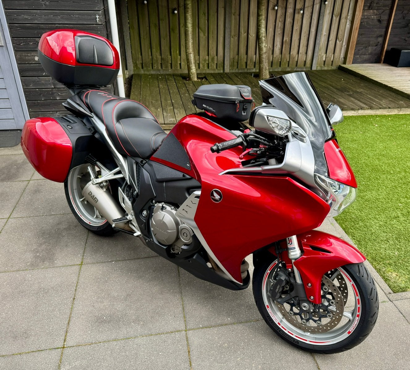 Honda VFR 1200F | 2010  | HyperPro | Zumo XT |  KOFFERS, Motoren, Motoren | Honda, 4 cilinders, Motorrijbewijs A, Particulier
