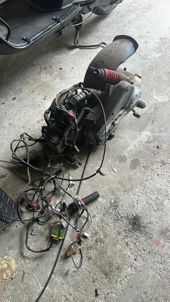 Vespa blok helemaal compleet, Ophalen of Verzenden, Gebruikt, Blok, Vespa