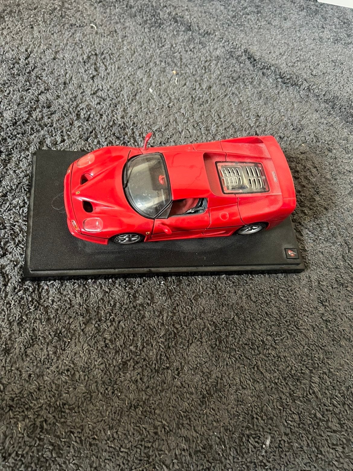 Ferrari F50 modelauto - Rood, gedetailleerd schaalmodel, Overige merken, Gebruikt, Auto, 1:32 tot 1:50