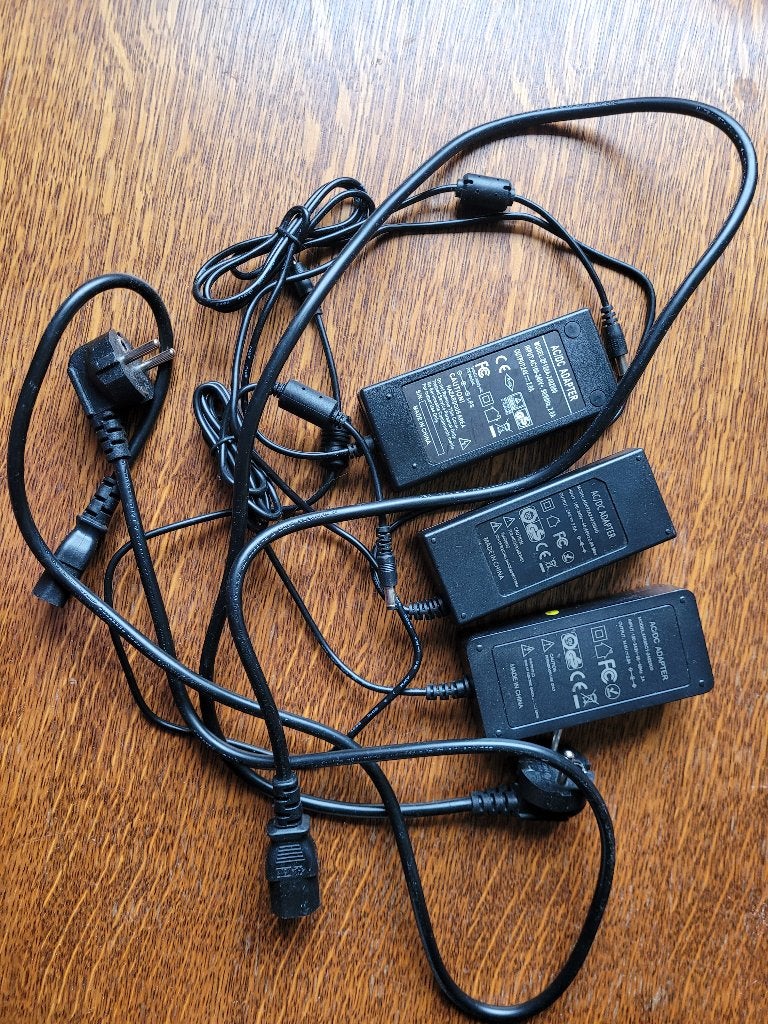 3 Adapters en 2 stroomkabels, ., Nieuw, Ophalen of Verzenden, .