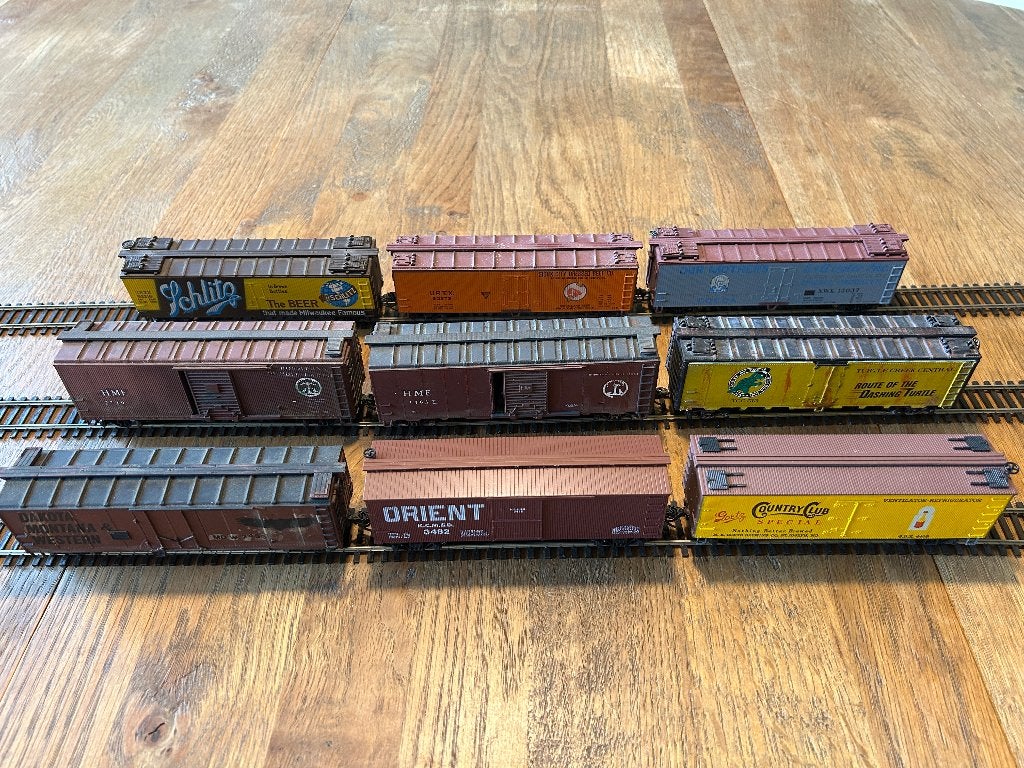 9 Amerikaanse wagons, schaal H0, Hobby en Vrije tijd, Modeltreinen | H0, Overige merken, Gebruikt, Gelijkstroom, Wagon