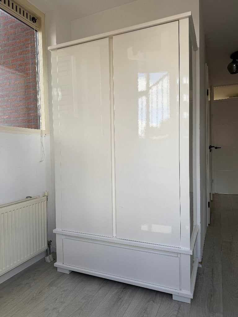 Kledingkast hoogglans wit, Ophalen, Kast, 50 tot 70 cm, 105 cm of meer