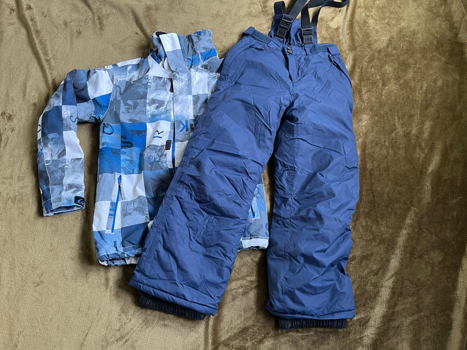 skipak 152 skijas Quiksilver skibroek mountain peak  ski, Quiksilver, Ophalen of Verzenden, Zo goed als nieuw, Jongen